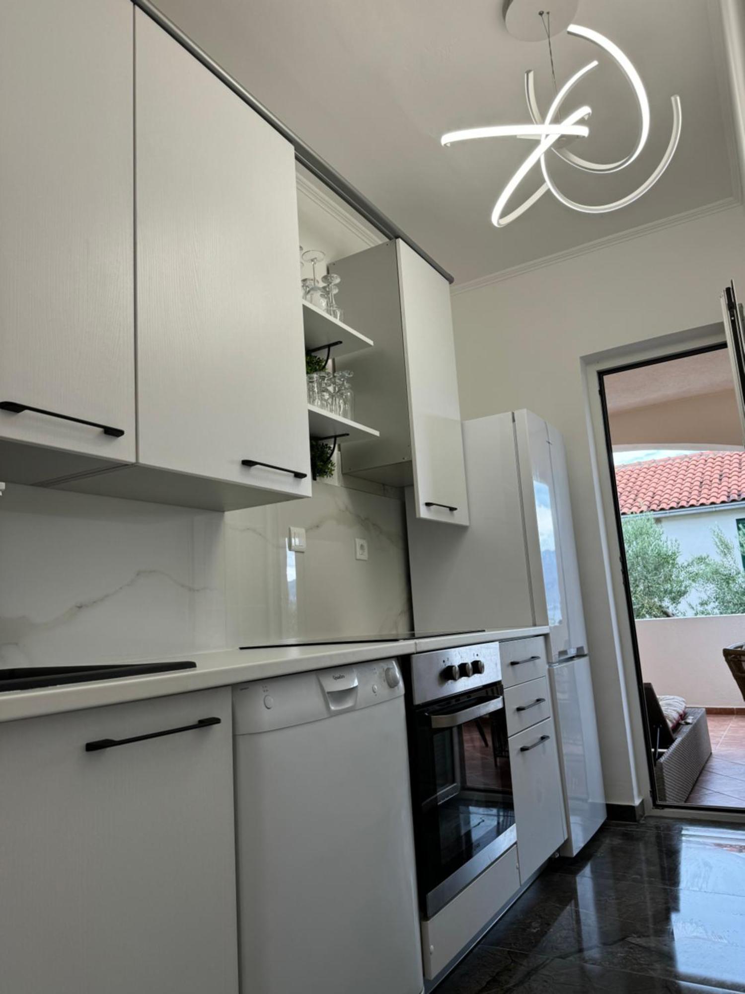 Brac Apartma *